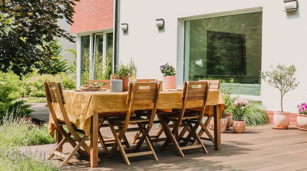 Terrassenüberdachung: Arten & Vorteile